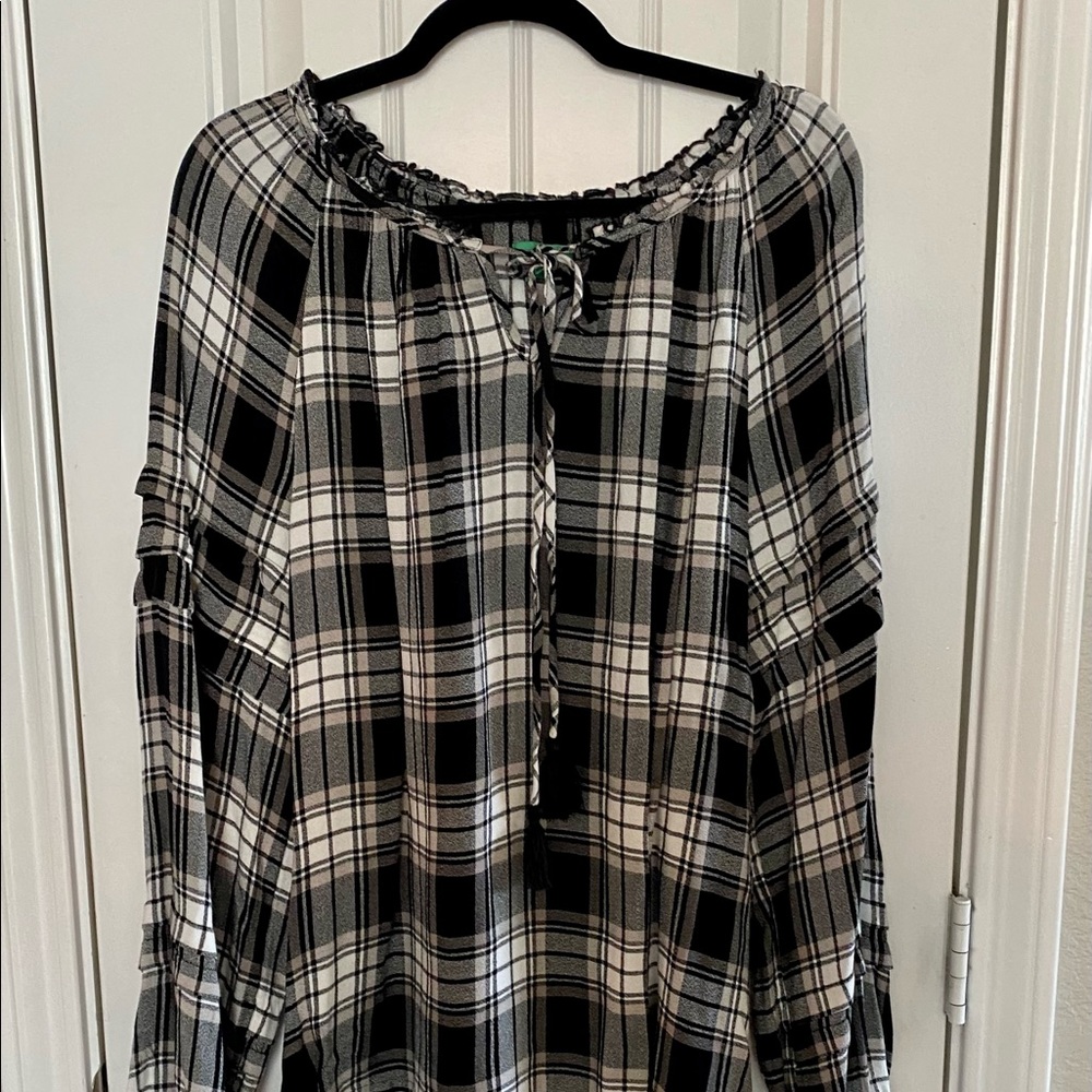 Neutral colors plaid top size XL